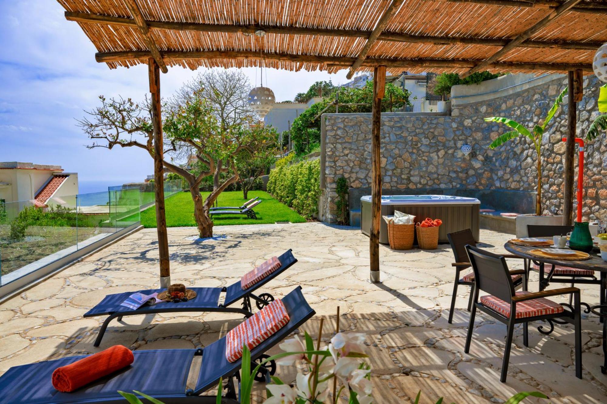 Villa Mimina - Exclusive Villa With Garden, Jacuzzi And Sea View Praiano Buitenkant foto